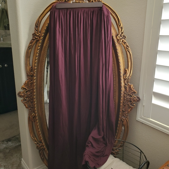Boohoo Dresses & Skirts - BooHoo Burgundy Maxi Skirt
